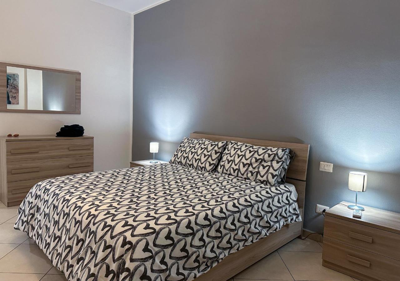 Modern Cenisio Apartment - Self Check-In & Parking มิลาน ภายนอก รูปภาพ